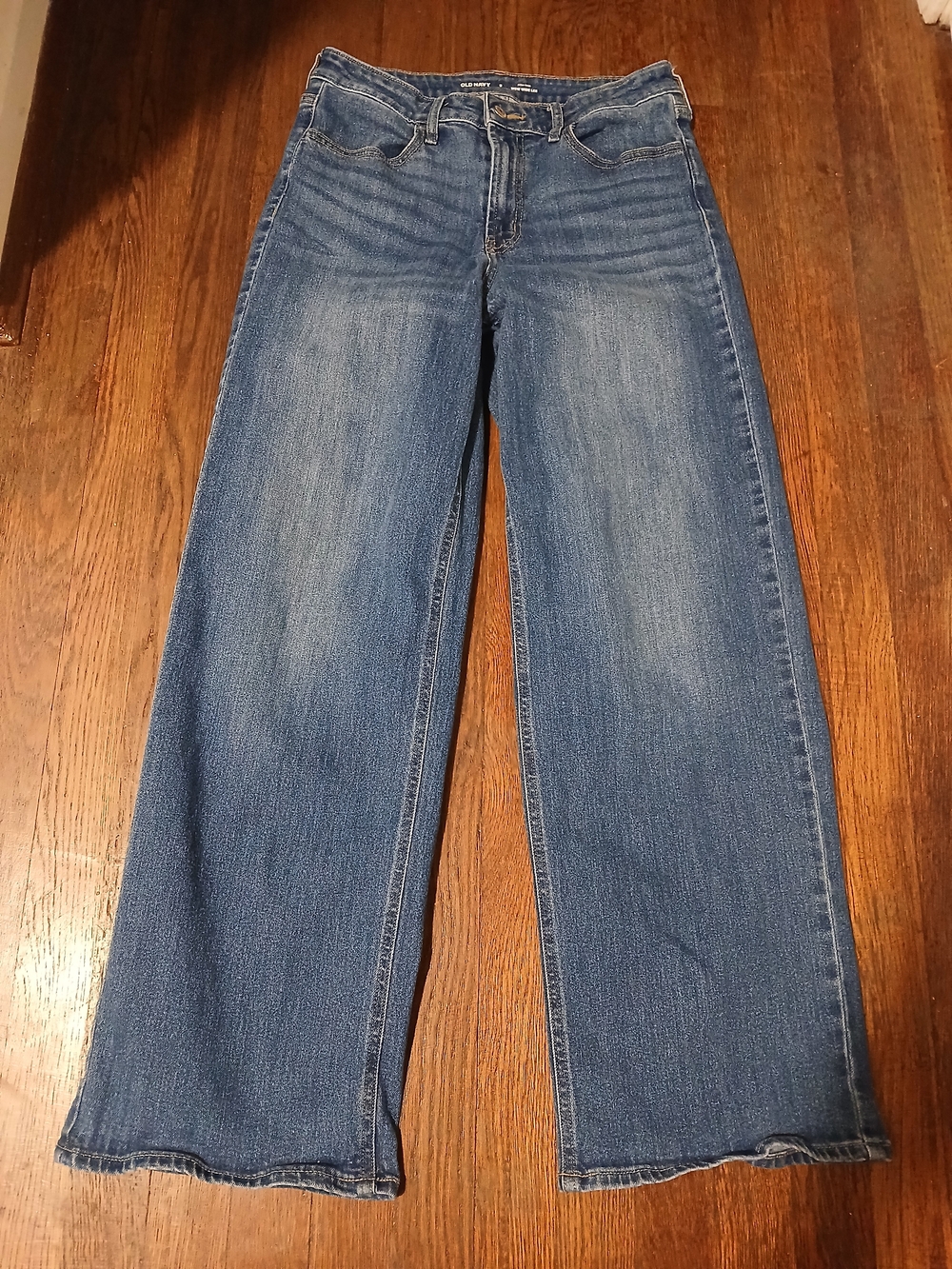 Old Navy Women's Wide Leg Flared Jeans in Faded Blue